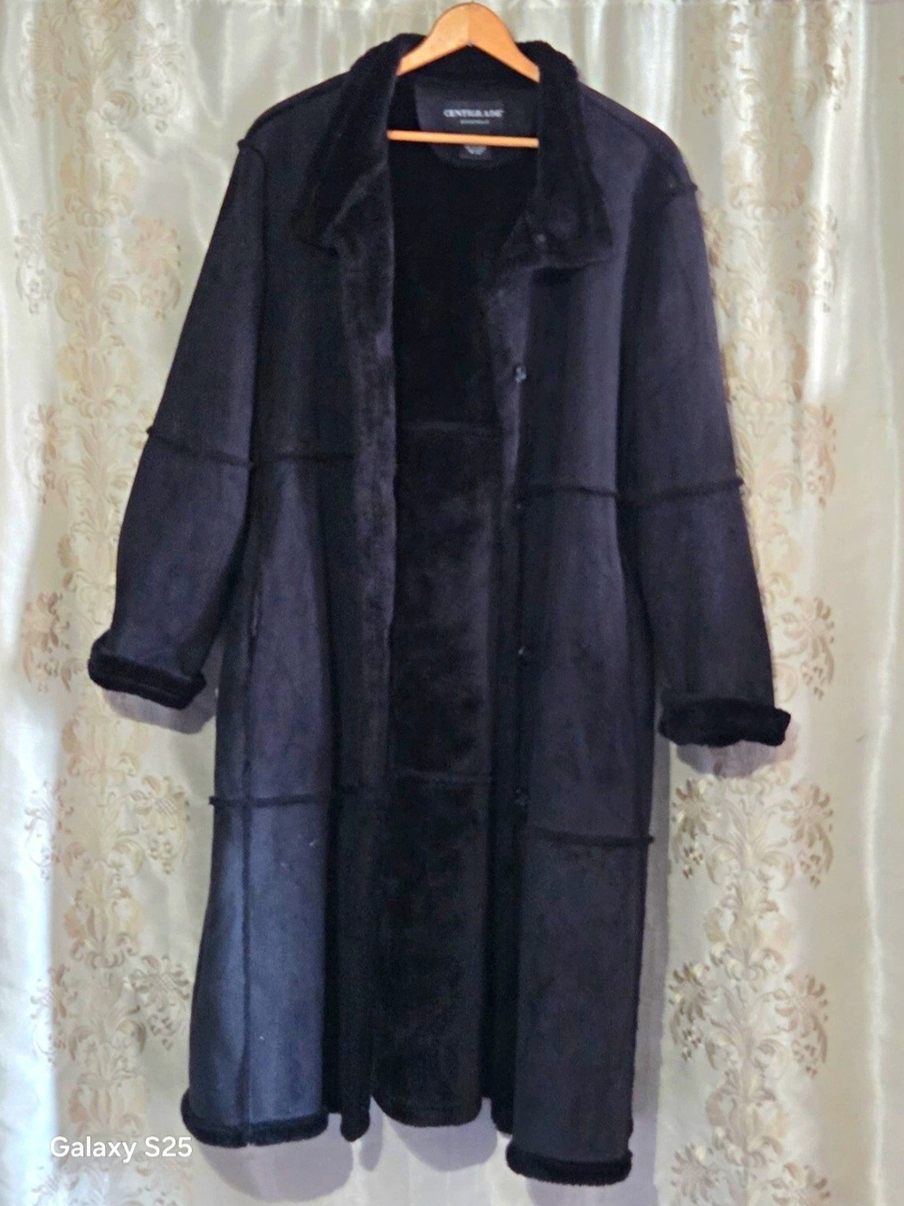 Centigrade Black Faux Shearling Coat Size 2X or 2XL Like New- 47 "